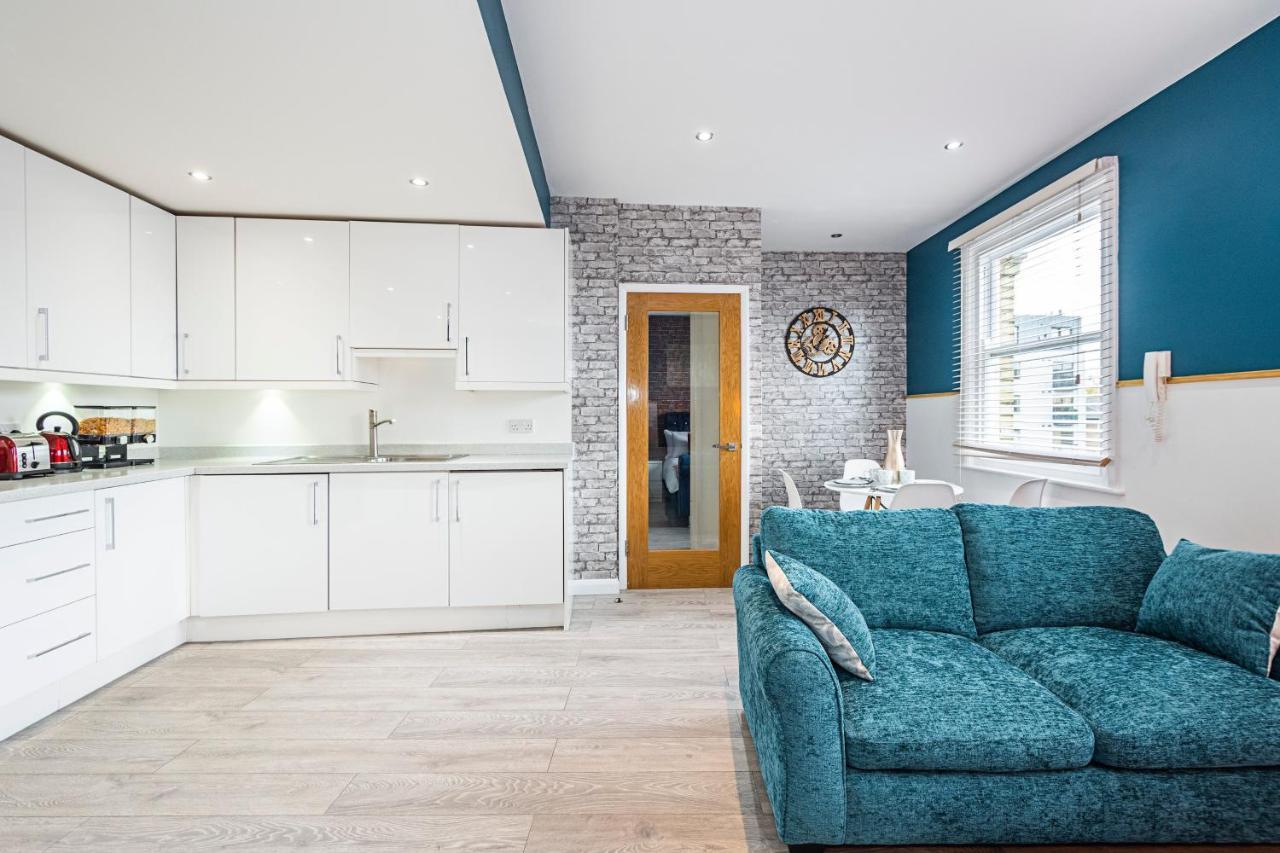 Cozy And Charming Flat: Minutes From Everything! London Eksteriør billede