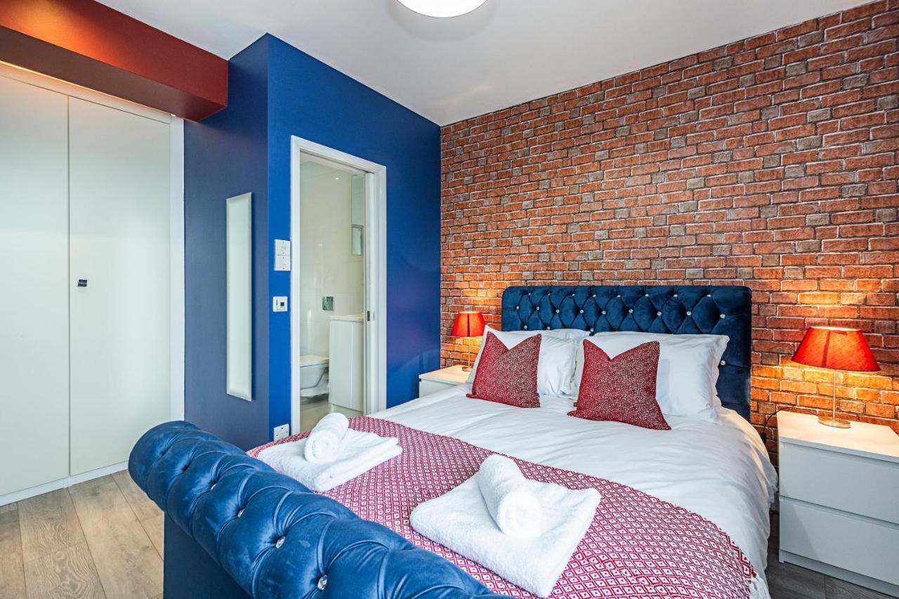 Cozy And Charming Flat: Minutes From Everything! London Eksteriør billede